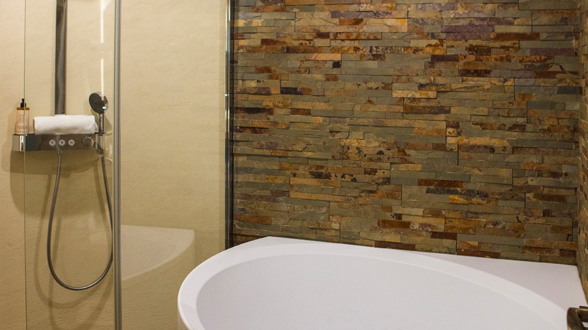 Salle de Bain Suite jardin Picasso